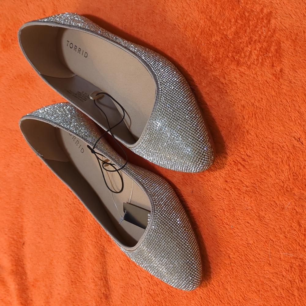 Torrid Rhinestone Pointed Flats - NWT